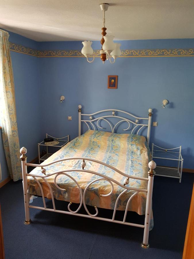 La Maison Jaune Амершвир Экстерьер фото